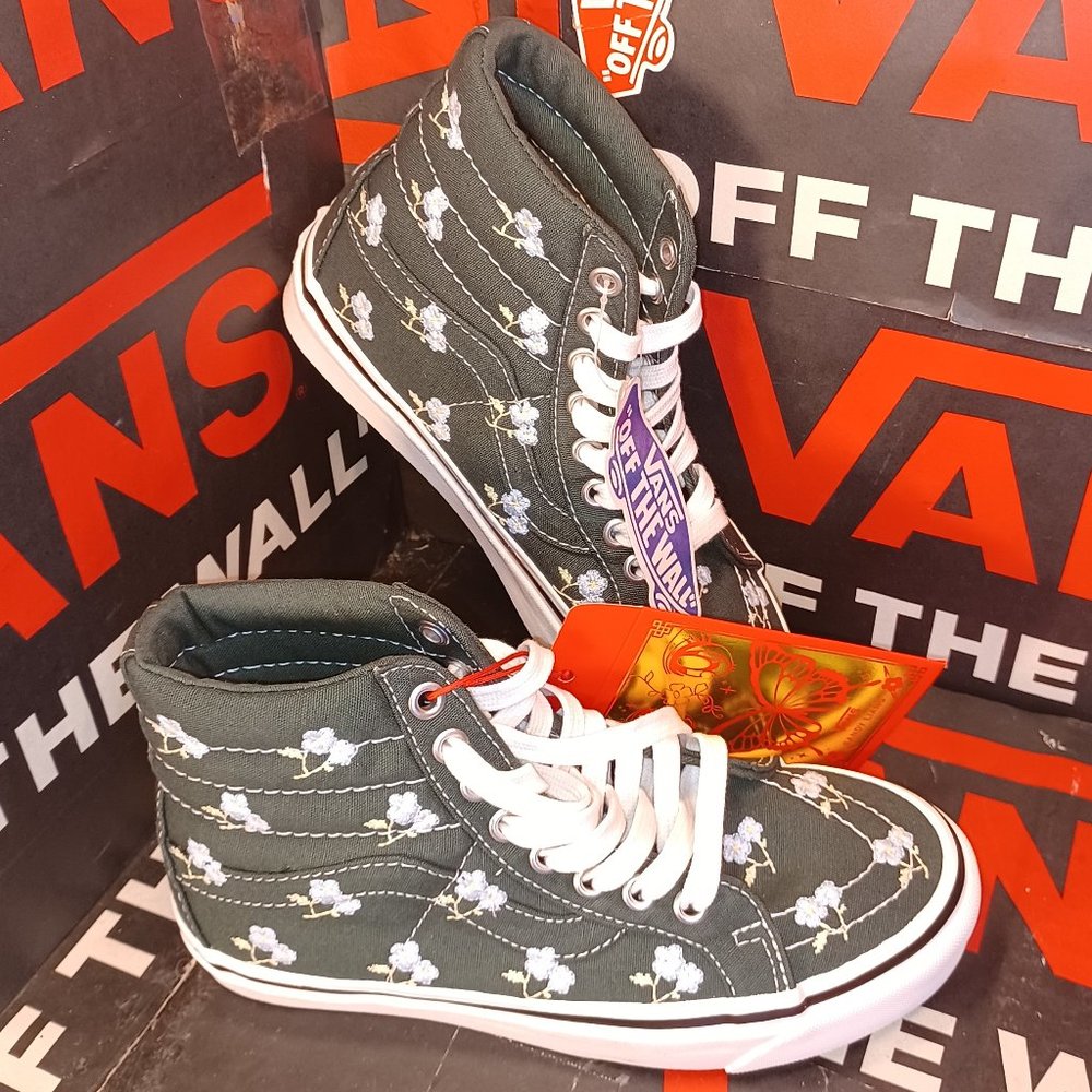 Vans Sk8-Hi 38 DX Spongebob Sandy Liang Men's 4/Women's 5.5 VN0A5KRIYRN